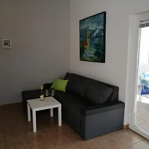 Mirjana Radovic , Baška Horvátország