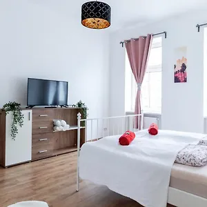 Brand New Märzstraße Wien