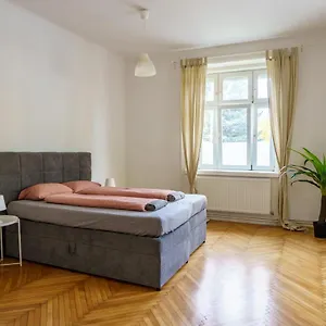  Apartment Central Living - Schoenbrunn