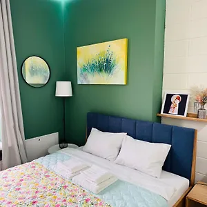 https://apartment-plosha-rynok-timetosmile-1.hotelslviv.net